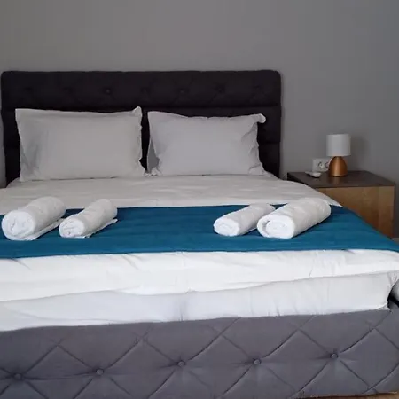 'whispering Pines' Ilidza *