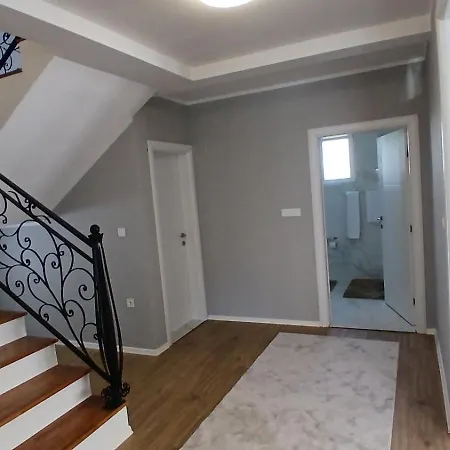 וילה 'whispering Pines' Ilidza