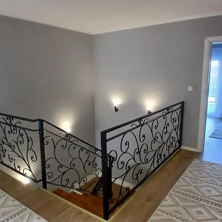 'whispering Pines' Ilidza *